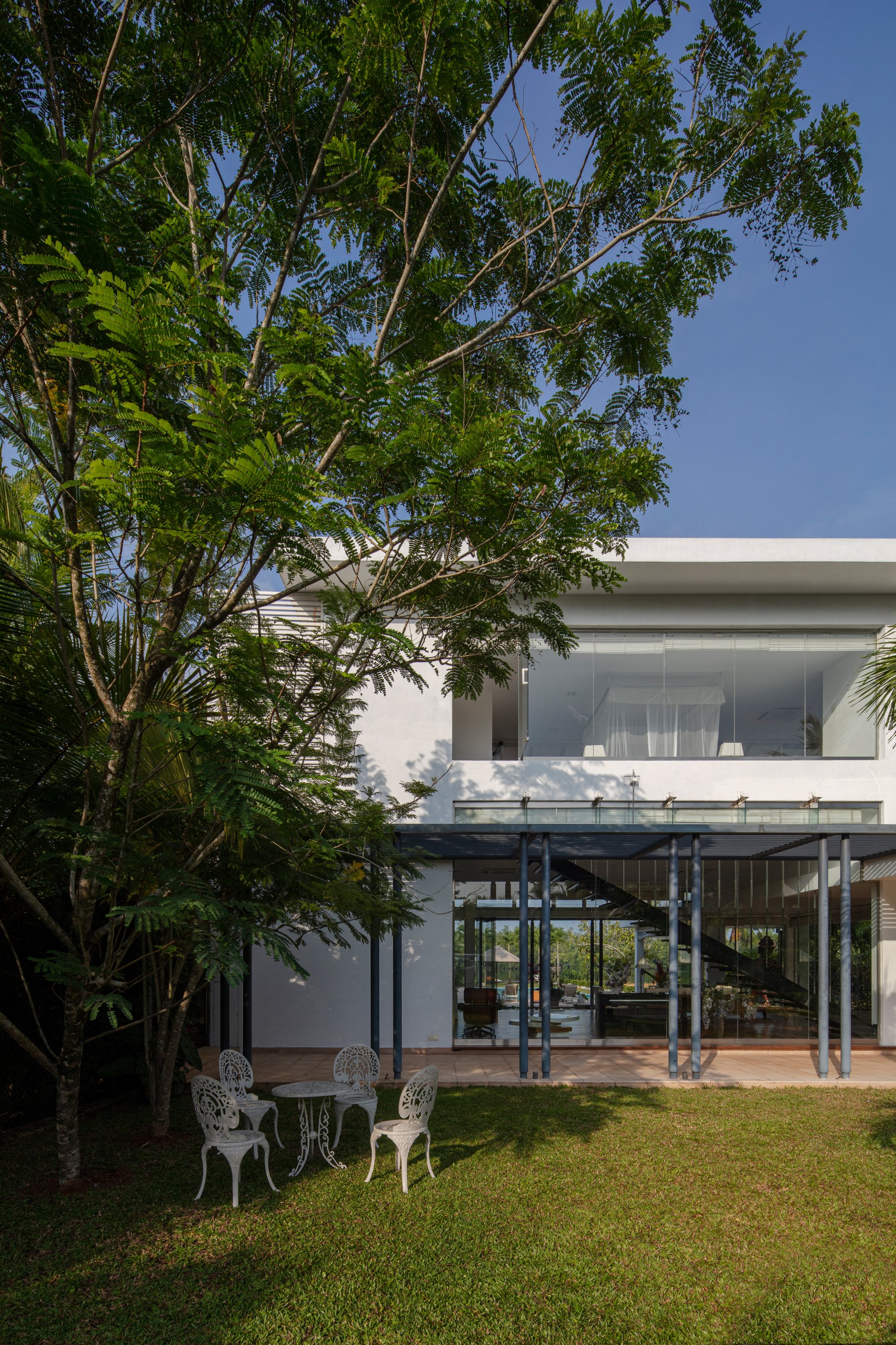 ARCHITECTURAL - RIVER HOUSE